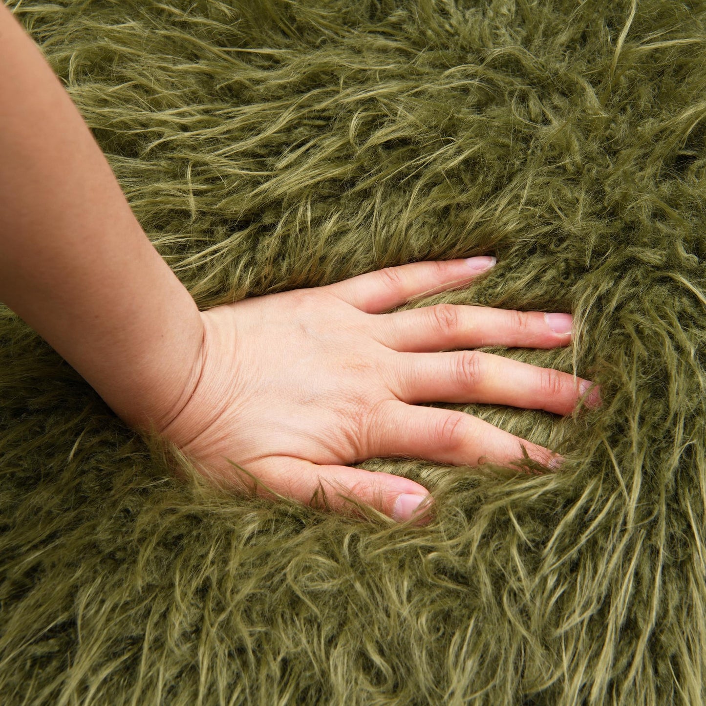 Contemporary Yeti Accent Chair – Ultra Soft Faux Fur, Dark Walnut Wood Arms