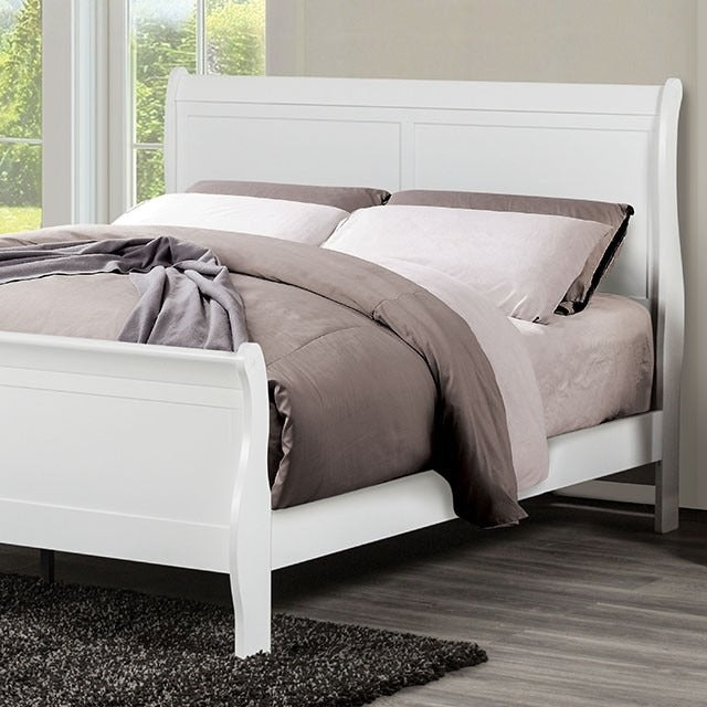 Transitional Sleigh Bed – Timeless Wood Elegance for Modern Bedrooms